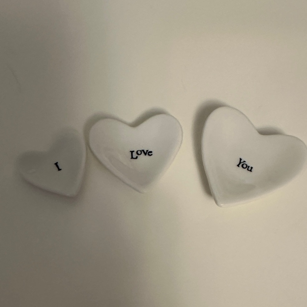 White Heart-Shaped Decorative Plates